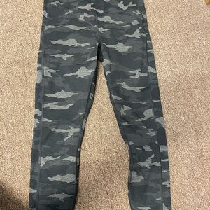 Athleta Ultimate Stash Pocket 7/8 Tight